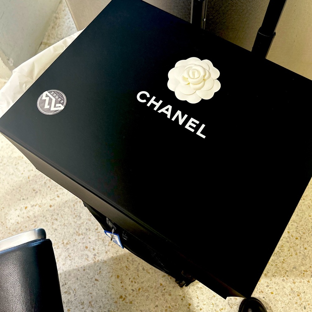 Empty Chanel Box packaging